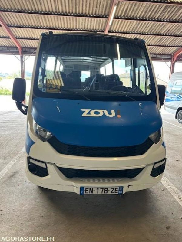 MINICARS IVECO BUS DAILY TOURYS 25396 MEC 2017 KM 277000 EN-178-ZE - Minibusz, Kisbusz: 1 kép. MINICARS IVECO BUS DAILY TOURYS 25396 MEC 2017 KM 277000 EN-178-ZE - Minibusz, Kisbusz: 1 kép.