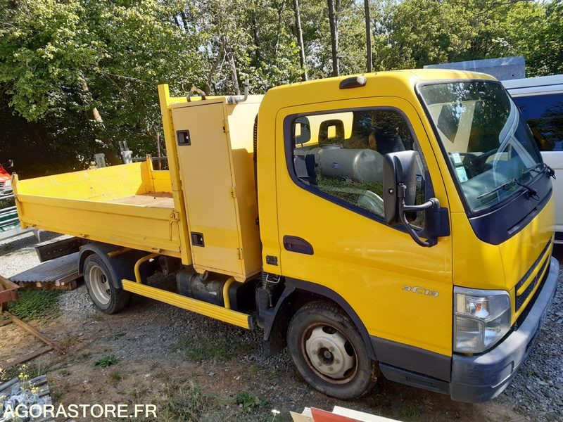 MITSUBISHI-CANTER-124000KM - 2008 - Billenőplatós kisteherautó: 2 kép. MITSUBISHI-CANTER-124000KM - 2008 - Billenőplatós kisteherautó: 2 kép.