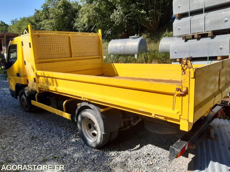 MITSUBISHI-CANTER-124000KM - 2008 - Billenőplatós kisteherautó: 3 kép. MITSUBISHI-CANTER-124000KM - 2008 - Billenőplatós kisteherautó: 3 kép.
