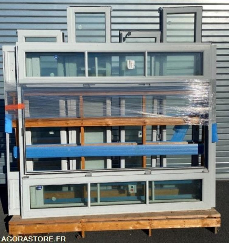 Menuiseries bois DE LA ROSA - Szerszám/ Felszerelés: 5 kép. Menuiseries bois DE LA ROSA - Szerszám/ Felszerelés: 5 kép.