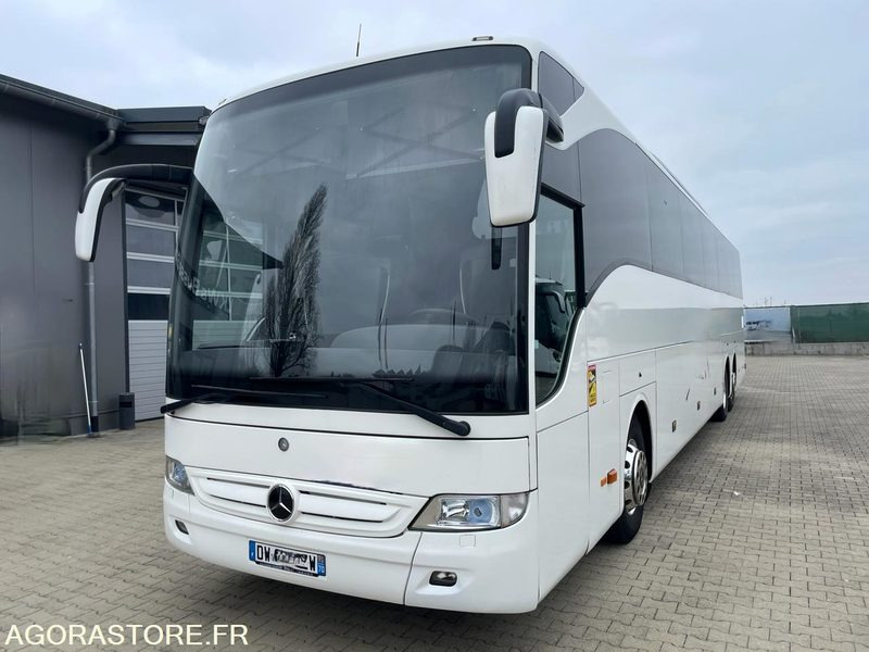 Mercedes-Benz Tourismo 17 RHD-L 2015 EURO 6 / Luxline / 787.000km - Távolsági busz: 1 kép. Mercedes-Benz Tourismo 17 RHD-L 2015 EURO 6 / Luxline / 787.000km - Távolsági busz: 1 kép.