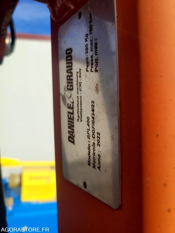 Lève sac - Mezőgazdasági gépek: 2 kép. Lève sac - Mezőgazdasági gépek: 2 kép.