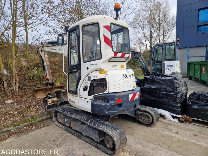 Mini pelle Kubota U35 - 2012 - 5202 - Kotrógép: 4 kép. Mini pelle Kubota U35 - 2012 - 5202 - Kotrógép: 4 kép.