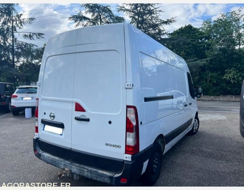 NISSAN NV 400 MASTER 2.3L DCI 150 CV L2H2 - Furgon: 3 kép. NISSAN NV 400 MASTER 2.3L DCI 150 CV L2H2 - Furgon: 3 kép.