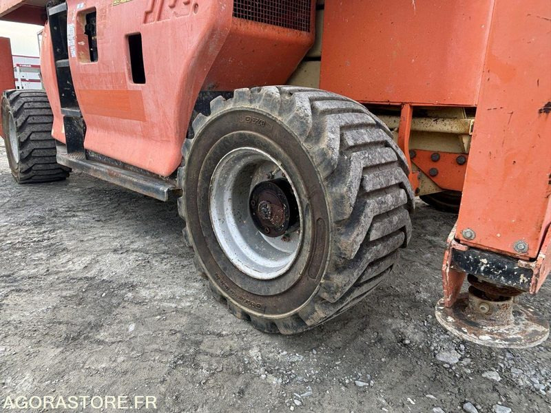 Nacelle JLG 3394RT - Ollós emelő: 4 kép. Nacelle JLG 3394RT - Ollós emelő: 4 kép.
