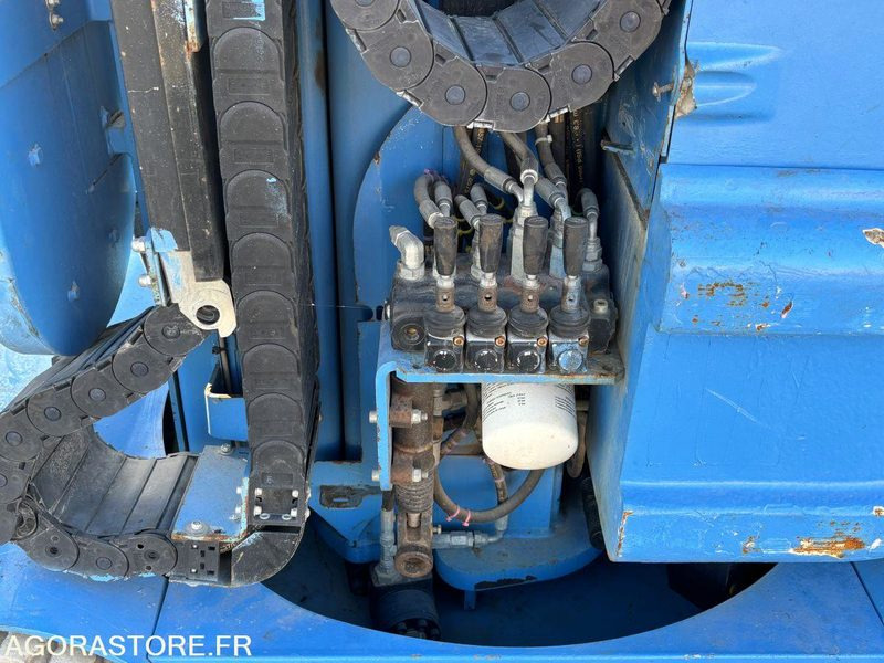 Nacelle TOUCAN ATN 1000R mât vertical Electrique 10 m - Emelő: 4 kép. Nacelle TOUCAN ATN 1000R mât vertical Electrique 10 m - Emelő: 4 kép.