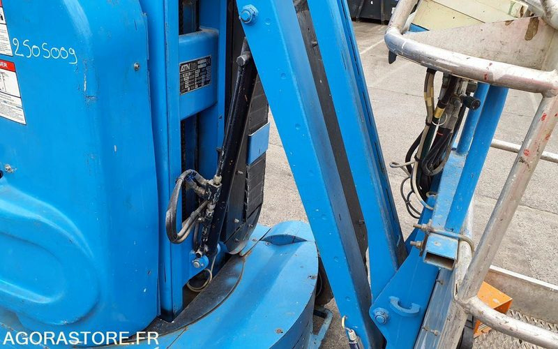 Nacelle mât vertical électrique ATN 880R TOUCAN - Emelő: 2 kép. Nacelle mât vertical électrique ATN 880R TOUCAN - Emelő: 2 kép.