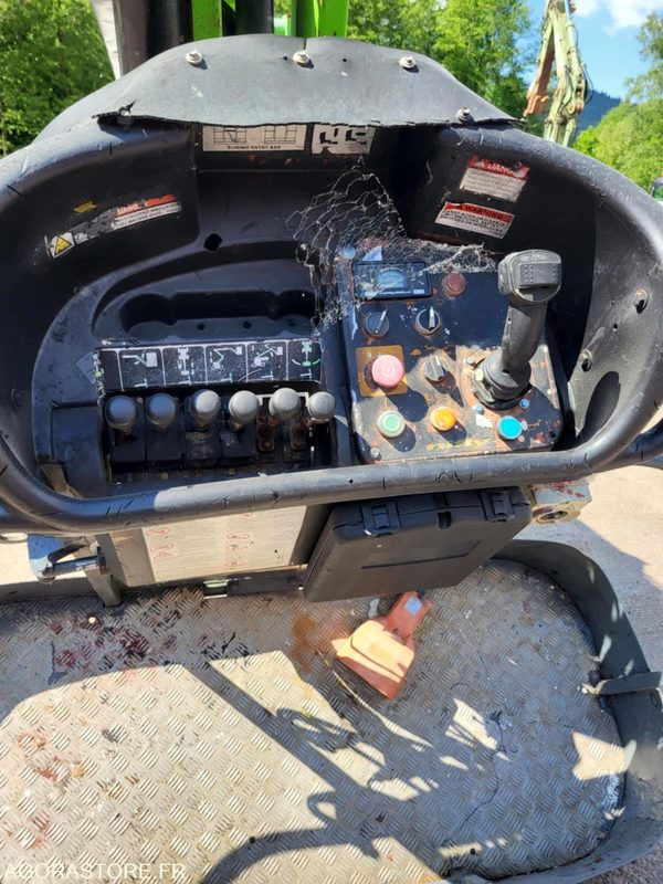 Nacelle nifty hr21 - Személyemelő: 5 kép. Nacelle nifty hr21 - Személyemelő: 5 kép.