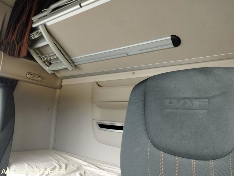 DAF XF 480 FT - Nyergesvontató: 5 kép. DAF XF 480 FT - Nyergesvontató: 5 kép.