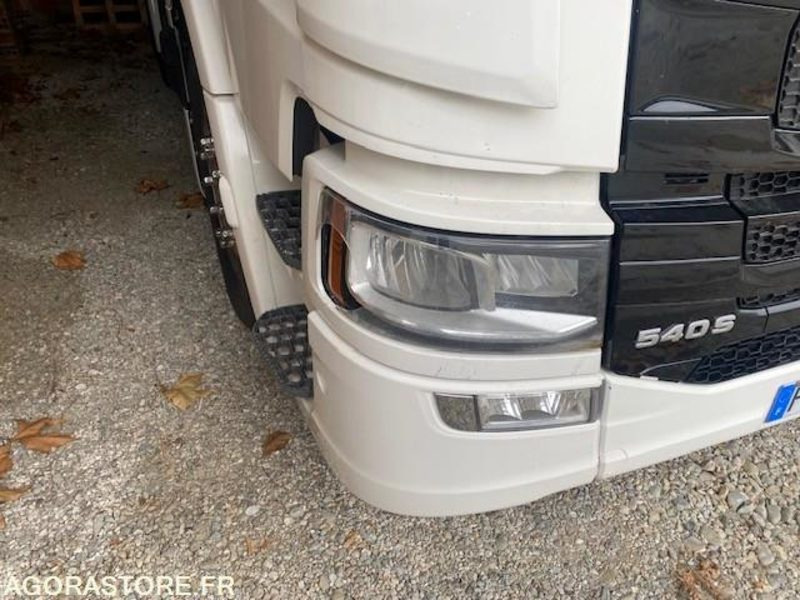 SCANIA S540 - Nyergesvontató: 4 kép. SCANIA S540 - Nyergesvontató: 4 kép.
