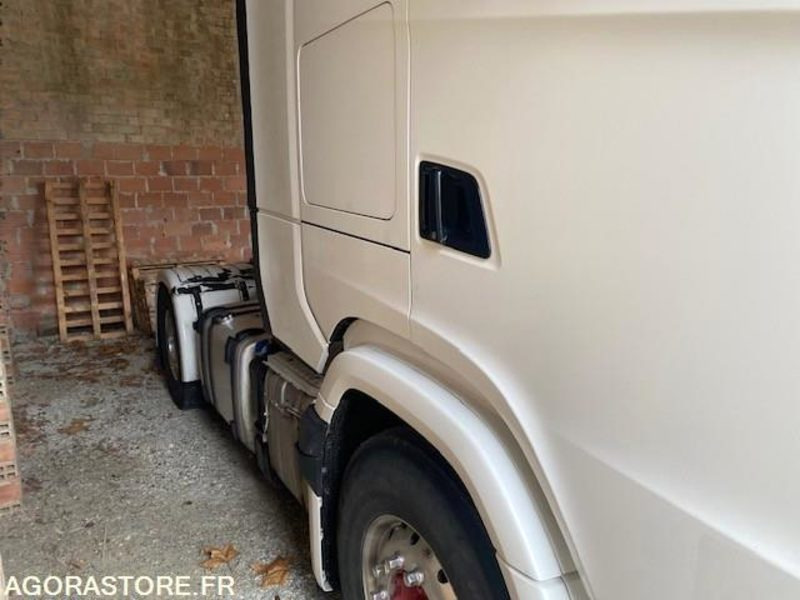 SCANIA S540 - Nyergesvontató: 2 kép. SCANIA S540 - Nyergesvontató: 2 kép.