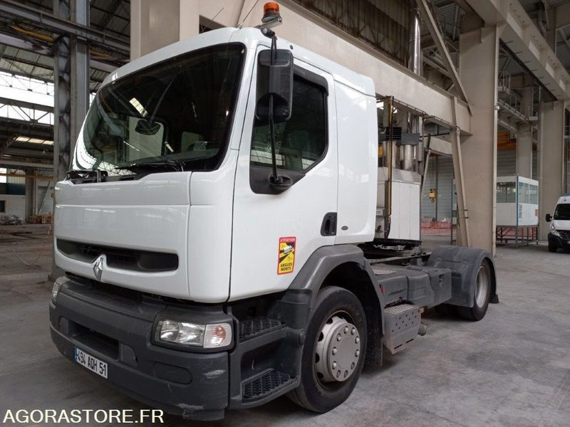 TRACTEUR ROUTIER RENAULT PREMIUM 320 - 494-AQH-51 - Nyergesvontató: 2 kép. TRACTEUR ROUTIER RENAULT PREMIUM 320 - 494-AQH-51 - Nyergesvontató: 2 kép.
