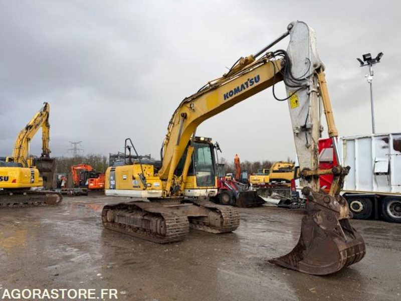 PELLE SUR CHENILLES KOMATSU - PC160-8 - 2011 - 12910H - Lánctalpas kotró: 5 kép. PELLE SUR CHENILLES KOMATSU - PC160-8 - 2011 - 12910H - Lánctalpas kotró: 5 kép.