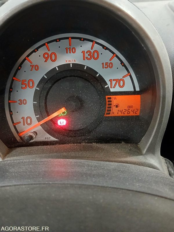 PEUGEOT 107 - 2008 - 142642 KM - Autó: 5 kép. PEUGEOT 107 - 2008 - 142642 KM - Autó: 5 kép.