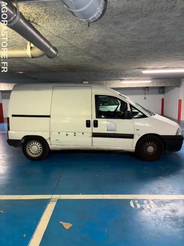 PEUGEOT EXPERT - 2006 - 80778kms - Kis furgon: 3 kép. PEUGEOT EXPERT - 2006 - 80778kms - Kis furgon: 3 kép.