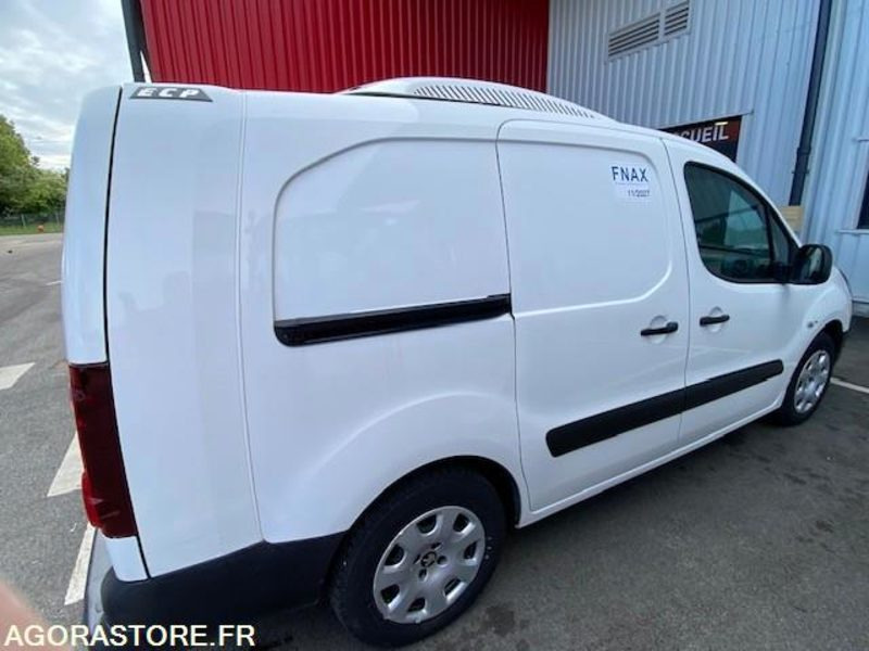 PEUGEOT PARTNER ELECTRIQUE 2669 - Kis furgon, Elektromos kisteherautó: 5 kép. PEUGEOT PARTNER ELECTRIQUE 2669 - Kis furgon, Elektromos kisteherautó: 5 kép.