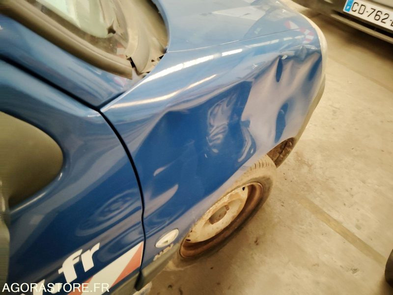 PEUGEOT PARTNER - Kis furgon: 4 kép. PEUGEOT PARTNER - Kis furgon: 4 kép.