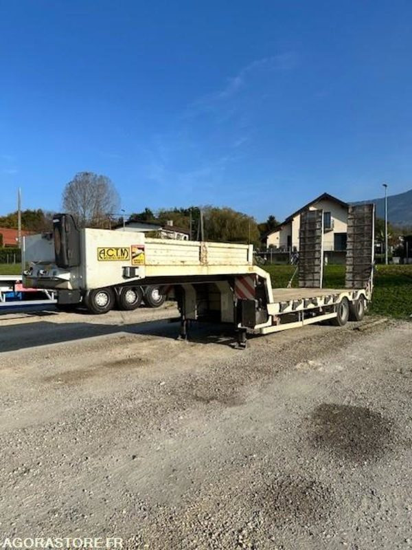 PORTE ENGINS ACTM CU23T - 2012 - Pótkocsi mélybölcsős: 1 kép. PORTE ENGINS ACTM CU23T - 2012 - Pótkocsi mélybölcsős: 1 kép.
