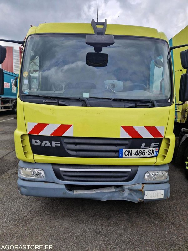 PORTEUR BOM 12T DAF FAUN - 2012 - 257 530 KM - Szemetesautó: 1 kép. PORTEUR BOM 12T DAF FAUN - 2012 - 257 530 KM - Szemetesautó: 1 kép.