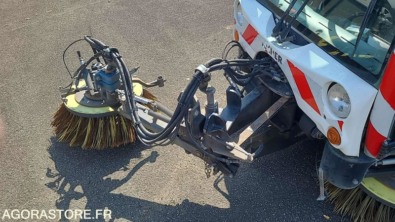 PRO 154 - CITYCAT 2020 - 47019KM - 2010 - Kerti gépek: 5 kép. PRO 154 - CITYCAT 2020 - 47019KM - 2010 - Kerti gépek: 5 kép.