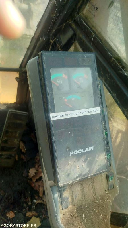 Pelle CASE 688 - 21595heures - Kotrórakodó: 5 kép. Pelle CASE 688 - 21595heures - Kotrórakodó: 5 kép.