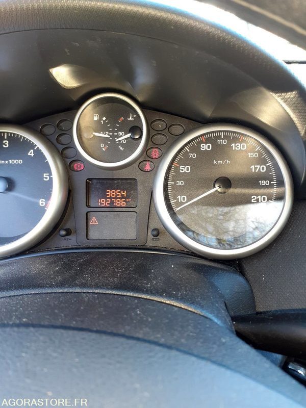 Peugeot 207 1.4 hdi 70 cv - Autó: 4 kép. Peugeot 207 1.4 hdi 70 cv - Autó: 4 kép.