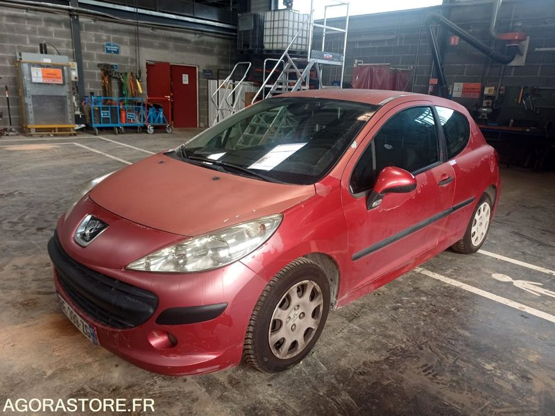 Peugeot 207 - 2007 - 34631kms (P0401881) - Autó: 2 kép. Peugeot 207 - 2007 - 34631kms (P0401881) - Autó: 2 kép.