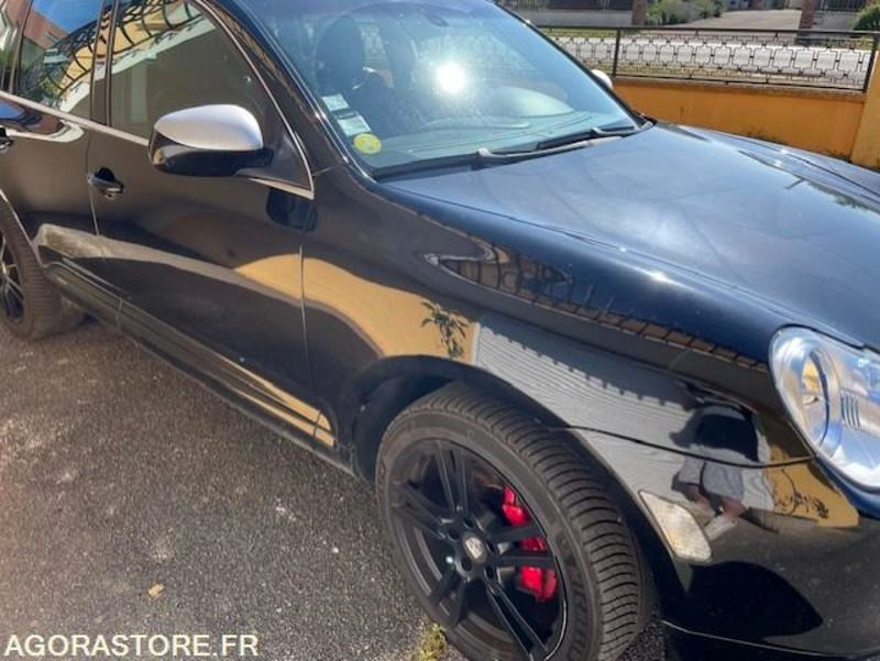 Porsche Cayenne V6 - 312 234 kms - 2004 - Terepjáró/ SUV: 1 kép. Porsche Cayenne V6 - 312 234 kms - 2004 - Terepjáró/ SUV: 1 kép.
