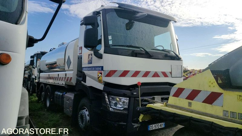 RENAULT C380 - 2015 - 56483 KM - Tartályos teherautó: 2 kép. RENAULT C380 - 2015 - 56483 KM - Tartályos teherautó: 2 kép.