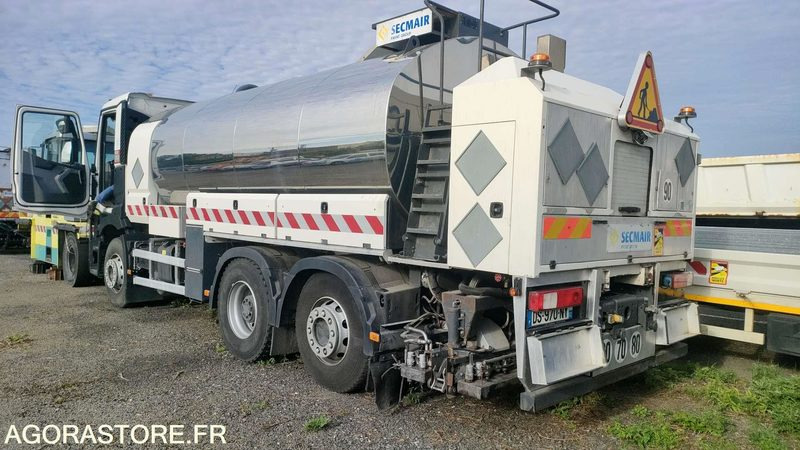 RENAULT C380 - 2015 - 56483 KM - Tartályos teherautó: 3 kép. RENAULT C380 - 2015 - 56483 KM - Tartályos teherautó: 3 kép.