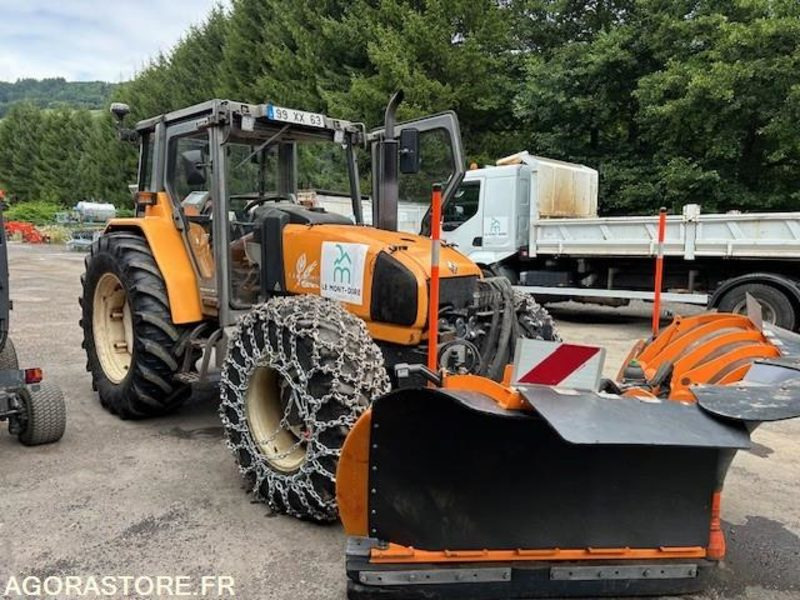 RENAULT CERES 95X - Traktor: 1 kép. RENAULT CERES 95X - Traktor: 1 kép.