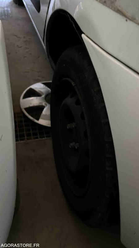 Autó RENAULT CLIO - 2010- 233000 KM - AW791XJ: 13 kép.