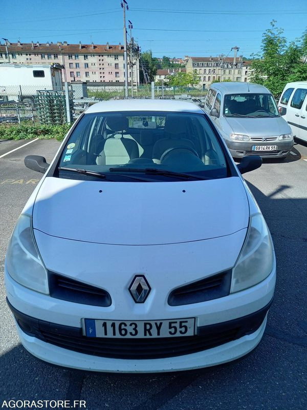 RENAULT CLIO 5 PLACES - Autó: 1 kép. RENAULT CLIO 5 PLACES - Autó: 1 kép.