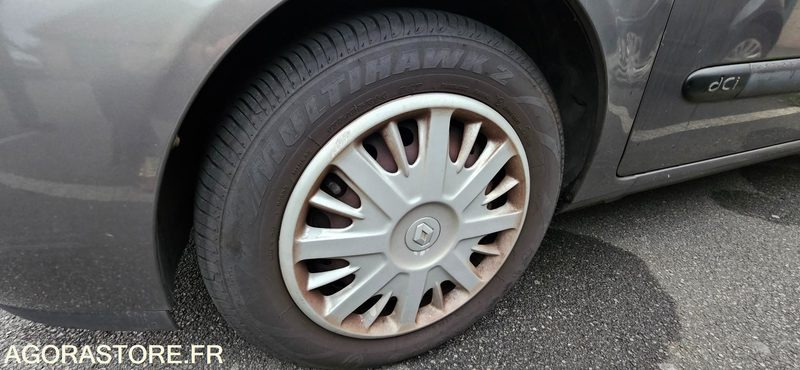 RENAULT CLIO 849BCZ59 - Autó: 4 kép. RENAULT CLIO 849BCZ59 - Autó: 4 kép.