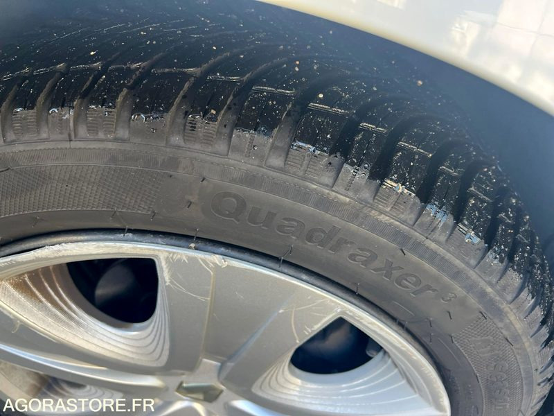 Kombi RENAULT CLIO IV ESTATE 241900: 20 kép. Kombi RENAULT CLIO IV ESTATE 241900: 20 kép.