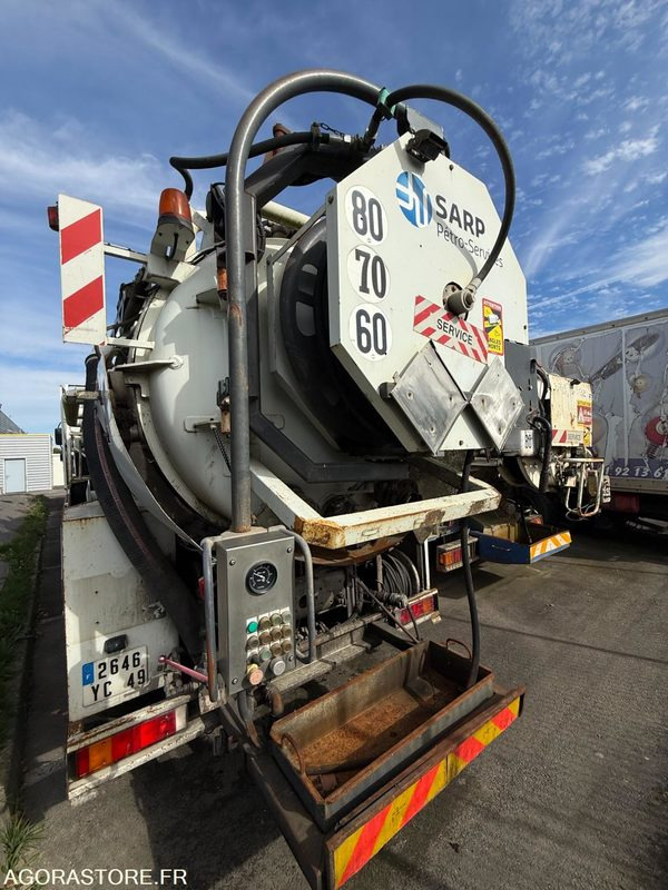 Szippantós autó RENAULT HYDROCUREUR ADR 2646-YC-49 VENTE EXPORT EXCLUSIVEMENT: 6 kép.