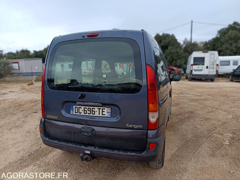 RENAULT KANGOO 1.5 DCI - 2003 - 227000KMS - Autó: 3 kép. RENAULT KANGOO 1.5 DCI - 2003 - 227000KMS - Autó: 3 kép.