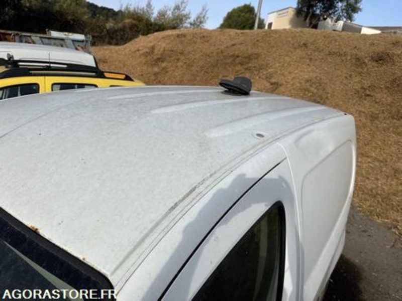 RENAULT KANGOO - 2009 - 170664KM - AB365ZR - Kis furgon: 5 kép. RENAULT KANGOO - 2009 - 170664KM - AB365ZR - Kis furgon: 5 kép.