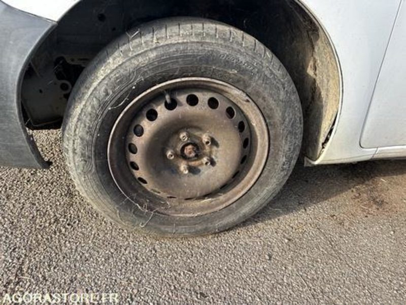 RENAULT KANGOO - 2009 - 170664KM - AB365ZR - Kis furgon: 4 kép. RENAULT KANGOO - 2009 - 170664KM - AB365ZR - Kis furgon: 4 kép.