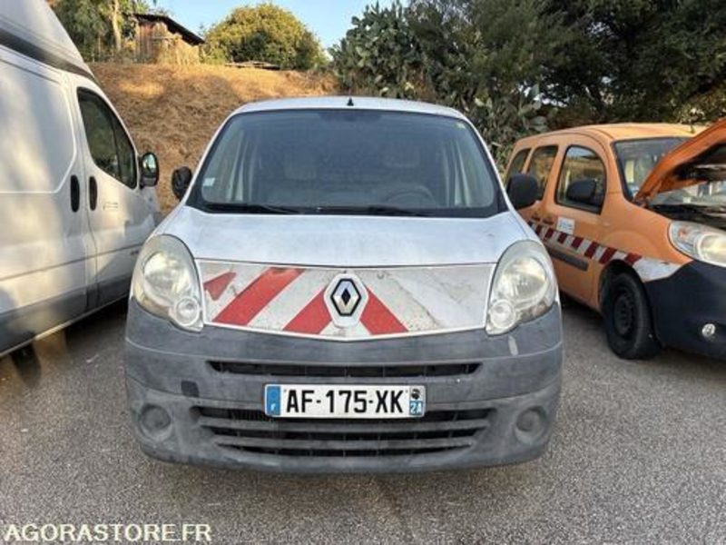 RENAULT KANGOO - 2009 - 182586KM - AF175XK - Kis furgon: 1 kép. RENAULT KANGOO - 2009 - 182586KM - AF175XK - Kis furgon: 1 kép.