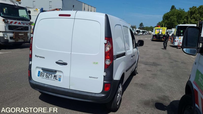RENAULT KANGOO - 2011 - 81107KM - BV-627-ML - Kis furgon: 4 kép. RENAULT KANGOO - 2011 - 81107KM - BV-627-ML - Kis furgon: 4 kép.
