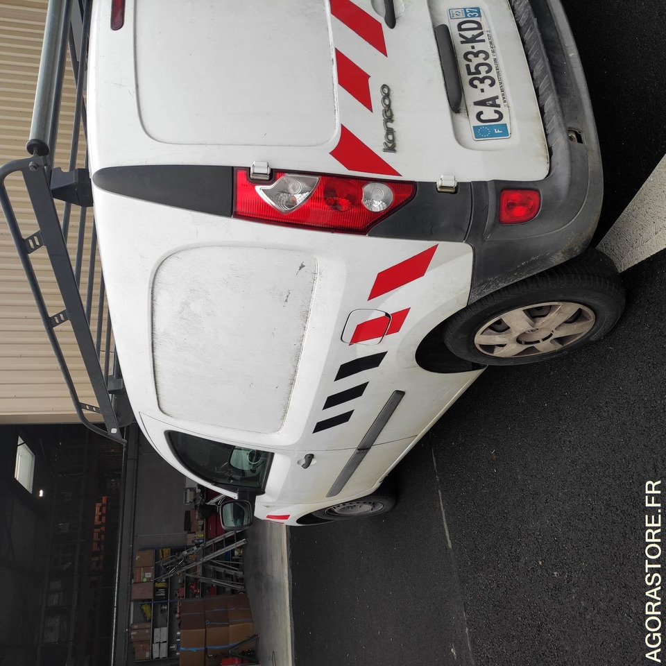 RENAULT - KANGOO - 2012 / 178051 KM (CA-353-KD) - Furgon: 5 kép. RENAULT - KANGOO - 2012 / 178051 KM (CA-353-KD) - Furgon: 5 kép.