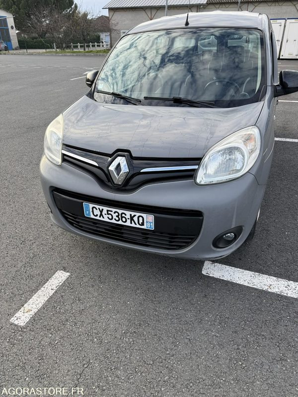 RENAULT KANGOO - 2013 - 199079km - CX-536-KQ - Kis furgon: 1 kép. RENAULT KANGOO - 2013 - 199079km - CX-536-KQ - Kis furgon: 1 kép.