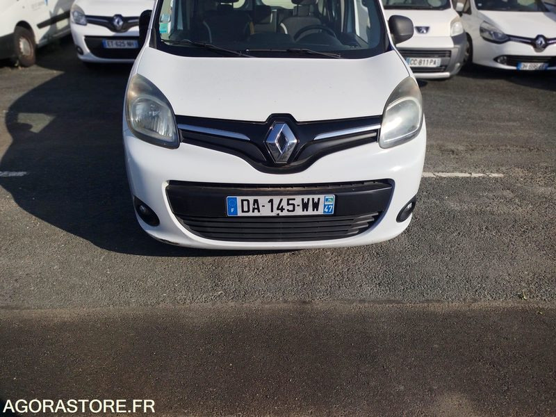 RENAULT KANGOO - 2013 - Kis furgon: 3 kép. RENAULT KANGOO - 2013 - Kis furgon: 3 kép.
