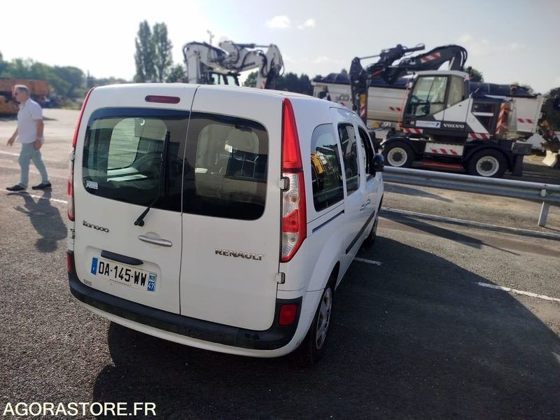 RENAULT KANGOO - 2013 - Kis furgon: 2 kép. RENAULT KANGOO - 2013 - Kis furgon: 2 kép.