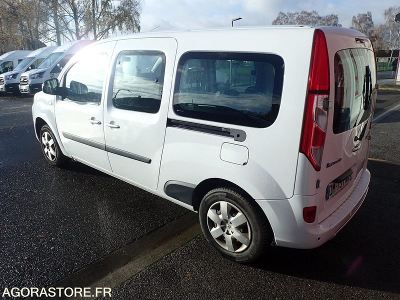 RENAULT KANGOO 7 PLACES 168277kms 2014 - Autó: 2 kép. RENAULT KANGOO 7 PLACES 168277kms 2014 - Autó: 2 kép.
