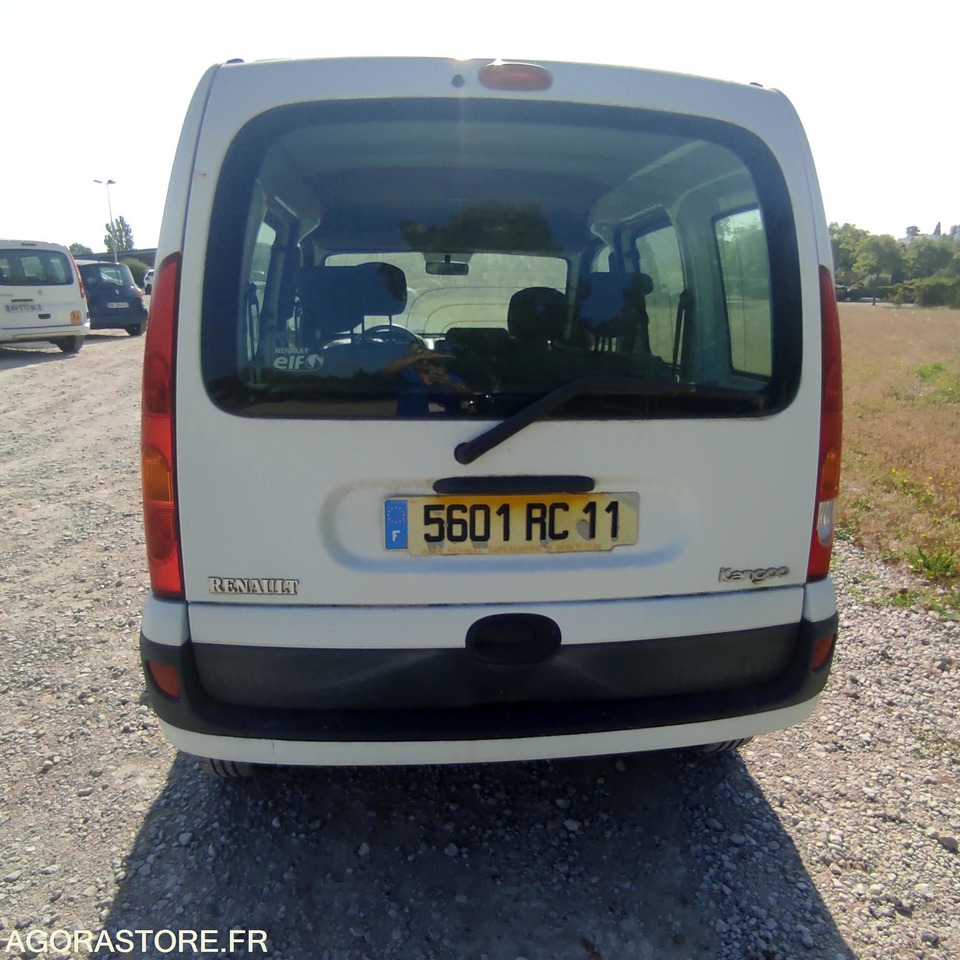 RENAULT KANGOO GENERATION AIZEE 1.5 DCI 70 CV - Kis furgon: 5 kép. RENAULT KANGOO GENERATION AIZEE 1.5 DCI 70 CV - Kis furgon: 5 kép.