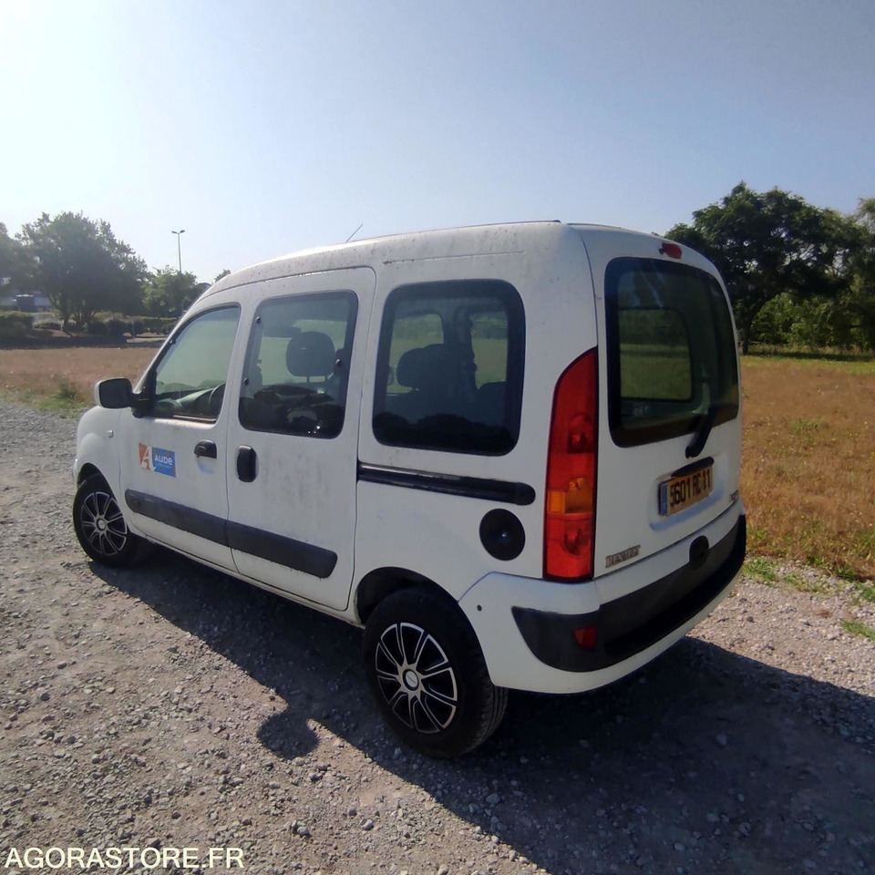 RENAULT KANGOO GENERATION AIZEE 1.5 DCI 70 CV - Kis furgon: 4 kép. RENAULT KANGOO GENERATION AIZEE 1.5 DCI 70 CV - Kis furgon: 4 kép.