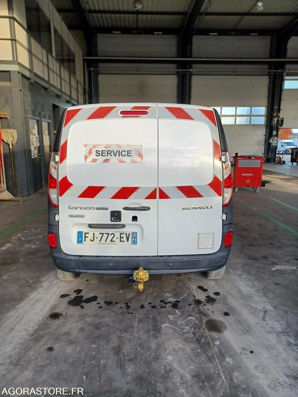 RENAULT KANGOO diesel - Année 2019 - 297.500 km - Kis furgon: 5 kép. RENAULT KANGOO diesel - Année 2019 - 297.500 km - Kis furgon: 5 kép.