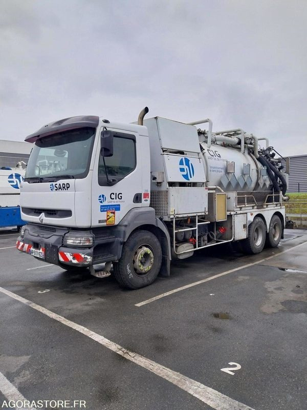 RENAULT Kerax 370 Dci HUWER ADR 2005 (258080Km) ROULANT EXPORT UNIQUEMENT - Szippantós autó: 2 kép. RENAULT Kerax 370 Dci HUWER ADR 2005 (258080Km) ROULANT EXPORT UNIQUEMENT - Szippantós autó: 2 kép.